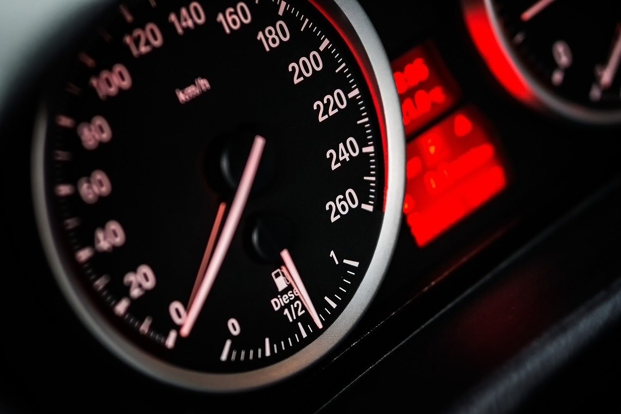 Geschwindigkeitsbegrenzung ©pixabay.com